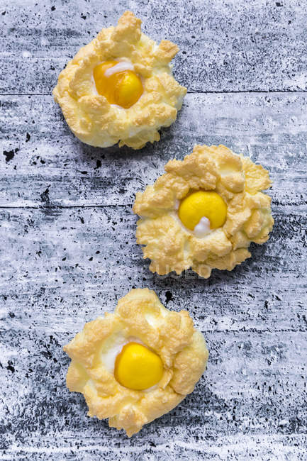 Baked Cloud eggs — Stock Photo