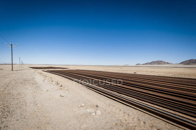 Namibia, deserto del Namib, rotaie vicino alla strada B4 a sud-est di Luederitz — Foto stock