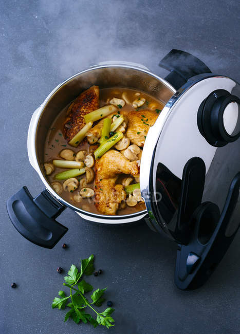 Steamer with prepared chicken — closeup, Boiled - Stock Photo | #165716100