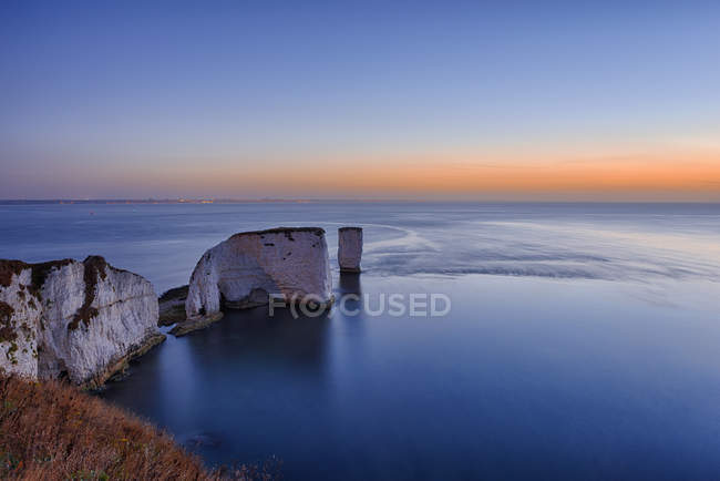 Royaume-Uni, Dorset, côte jurassique, île de Purbeck, vieux rochers Harry — Photo de stock