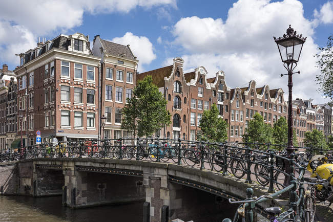 Town canal bridge, Amsterdam — Stock Photo