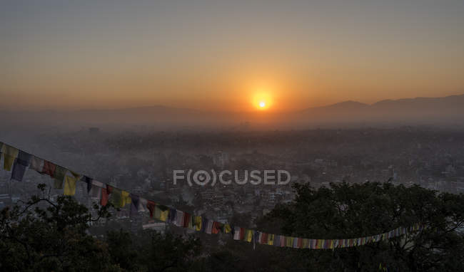 Nepal, Himalaya, Kathmandu, Stadtbild vom Swayambhunath-Tempel aus gesehen — Stockfoto