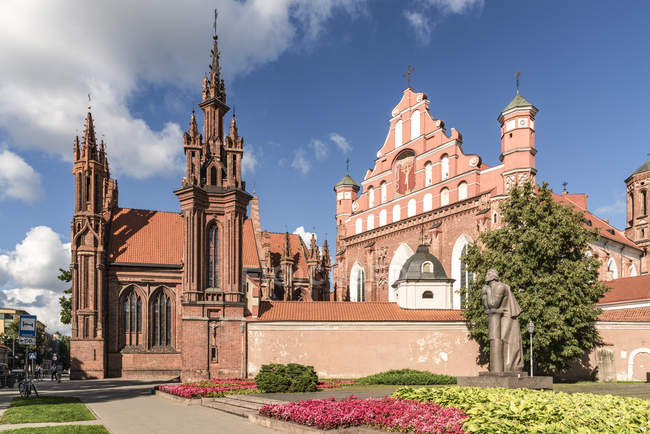 Litauen, Vilnius, gotische Kirchen — Stockfoto