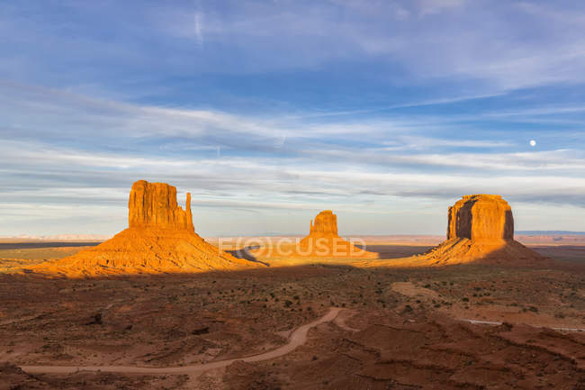 États-Unis, États-Unis d'Amérique, Sud-ouest, Colorado Plateau, Utah, Arizona, Réserve de la Nation Navajo, Monument Valley — Photo de stock