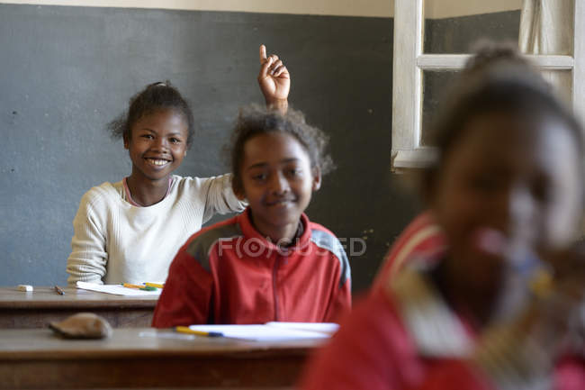 Madagaskar, Pupils in Fianarantsoa elementary school — Stock Photo