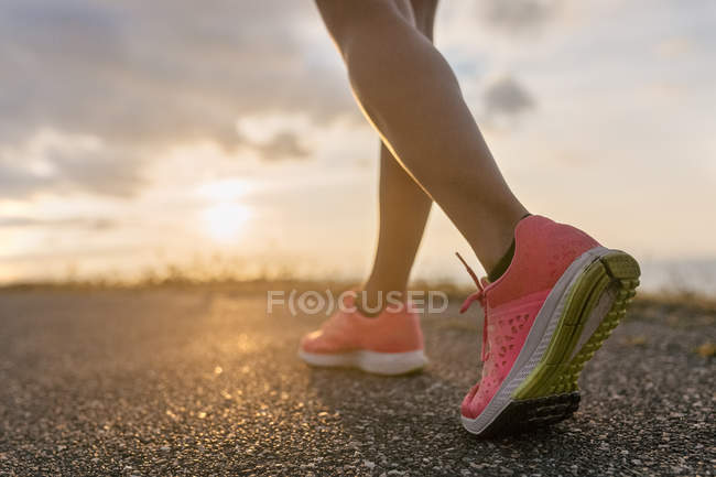 Beine von laufender Frau — Stockfoto