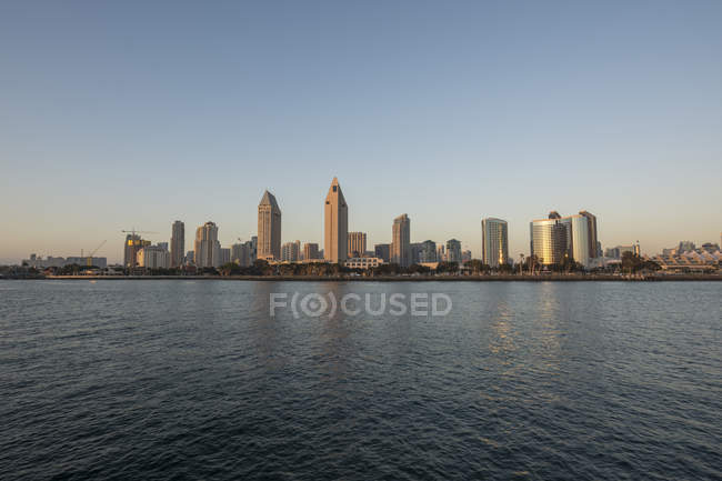 Estados Unidos, California, horizonte del centro de San Diego - foto de stock