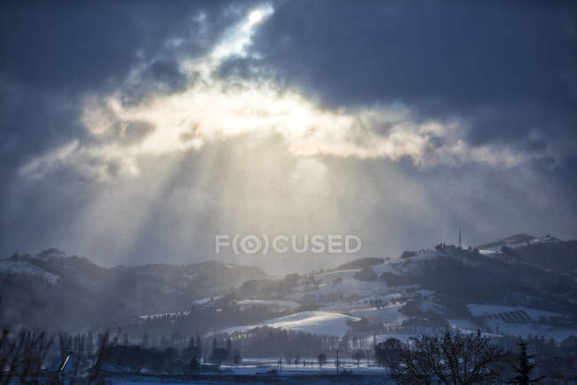 Spot світло після бурі, Умбрія — стокове фото