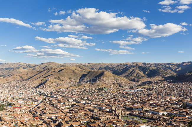 View of small town suroounded by hills, cusco, peru — Stock Photo