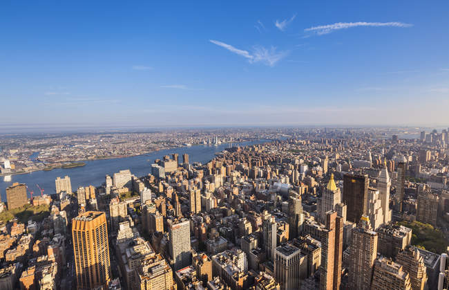 USA, New York, vista dall'alto su Midtown Manhattan al tramonto — Foto stock