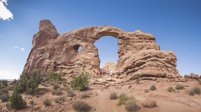 Estados Unidos, Utah, Parque Nacional Arches, Doble Arco Sendero de Senderismo - foto de stock