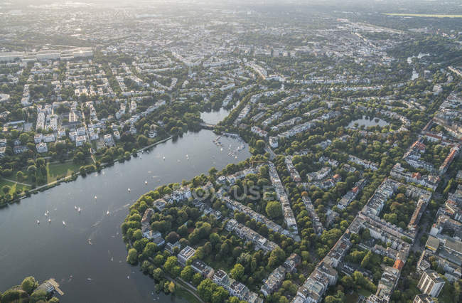 Alster Lake with Harvestehude district — Stock Photo