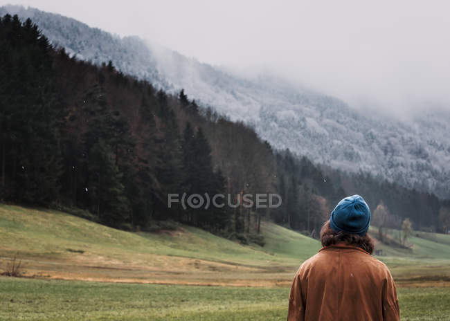 Austria, Mondsee, back view of young man — Stock Photo
