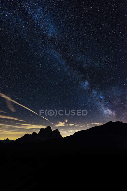 Milky way over mountain Pelmo — Stock Photo