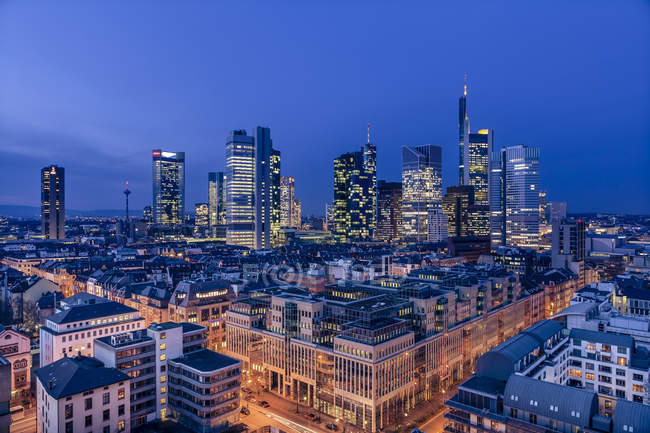 Aerial view of financial district in the evening, Frankfurt, Hesse, Germany — Stock Photo