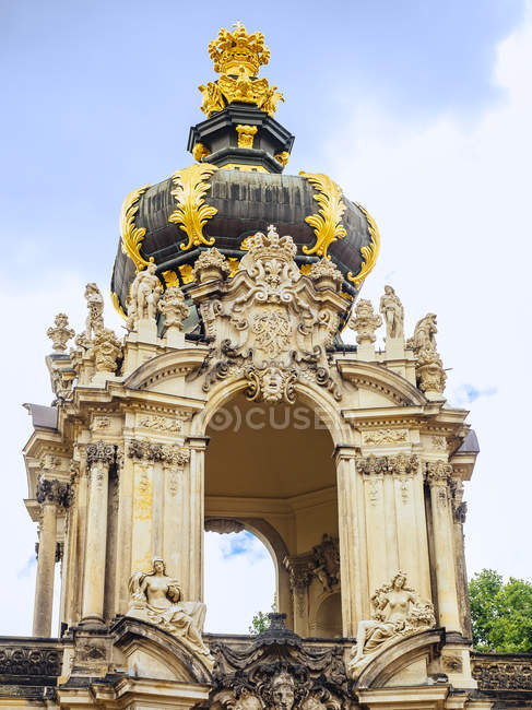 Germany, Dresden, Kronentor at Zwinger Palace during daytime — Stock Photo