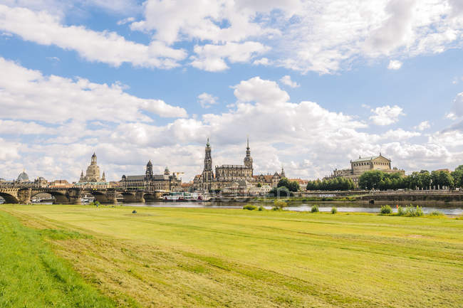 Germany, Saxony, Dresden, historic city center at River Elbe, Elbe meadows — Stock Photo
