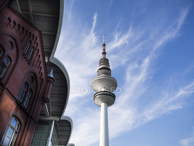 Alemanha, Hamburgo, vista para a Torre Heinrich Hertz — Fotografia de Stock