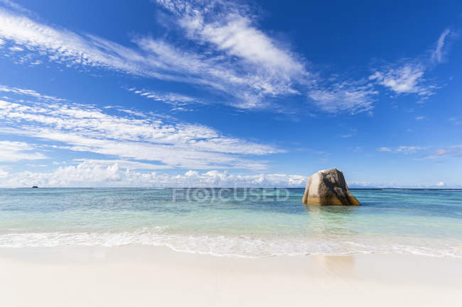Seychelles, La Digue, Anse Source D'Argent, Roccia granitica sulla spiaggia — Foto stock