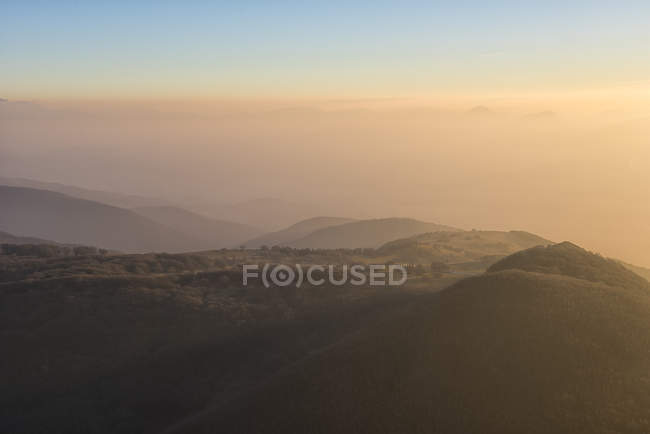Italy, Marche, Monte San Vicino, sunset at Apennine Mountains — Stock Photo