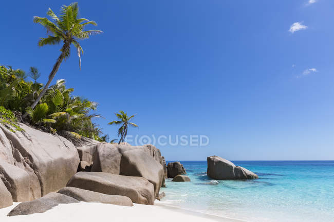 Сейшельські острови, пляж Grande Soeur острова, старша сестра — стокове фото
