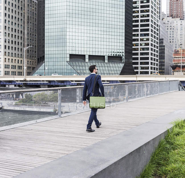 Manager zu Fuß in Manhattan, New York City, USA — Stockfoto