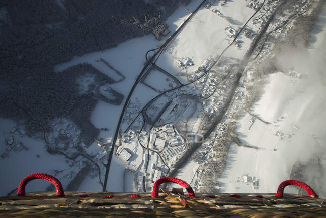 Austria, Salzkammergut, ballooning over snow fields — Stock Photo