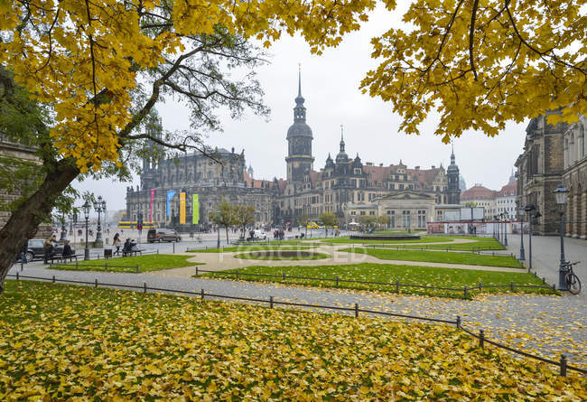 Germania, Dresda, Cattedrale di Dresda e Castello di Dresda — Foto stock