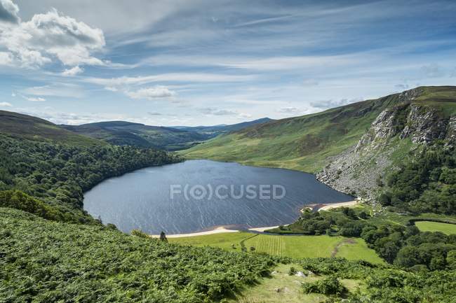 Irlanda, Condado de Wicklow, vista para Lough Tay em Wicklow Nationalpark — Fotografia de Stock