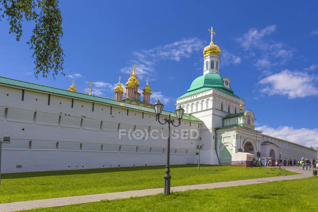 Росія, Sergiyev посад, Трійця Лаври преподобного Сергія подання в яскравий сонячний день — стокове фото