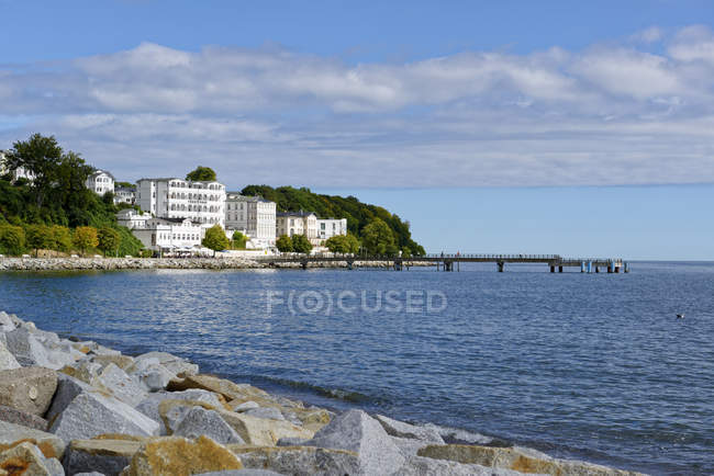 Germania, Ruegen, Sassnitz, Hotel Fuerstenhof sul lungomare — Foto stock