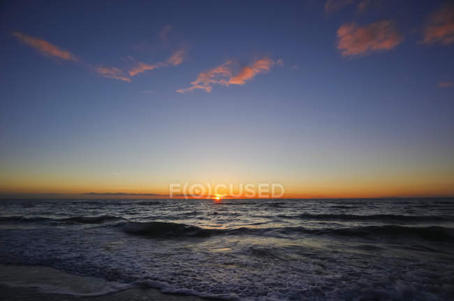 Germania, Meclemburgo-Pomerania occidentale, Fischland-Darss-Zingst, Mar Baltico al tramonto — Foto stock