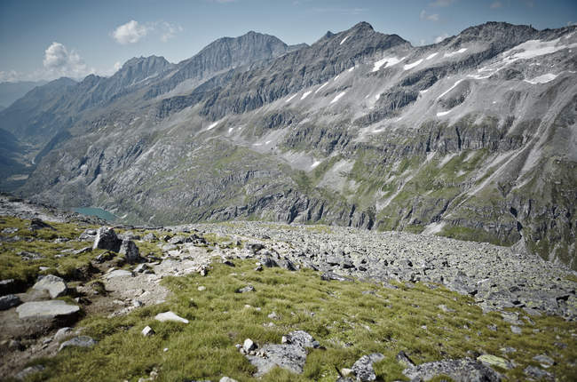 Áustria, Tirol Oriental, Parque Nacional Hohe Tauern, paisagem montanhosa com Weisssee — Fotografia de Stock