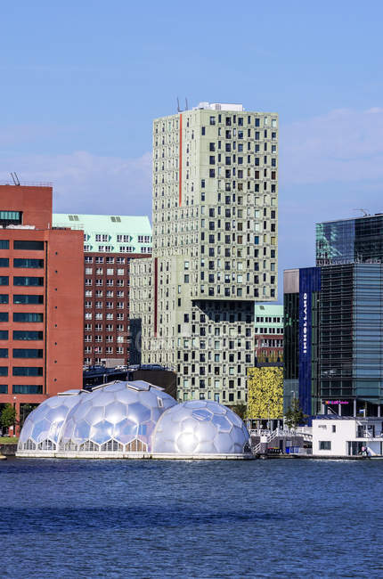 Pays-Bas, Rotterdam, Feijenoord, vue sur le pavillon flottant — Photo de stock