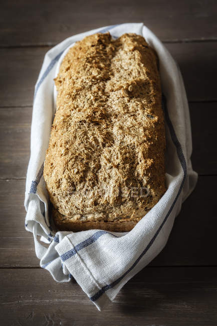 Wholemeal spelt bread — Stock Photo