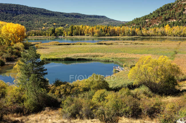 Espanha, Cuenca, Lagunas do rio Jucar perto da aldeia de Una — Fotografia de Stock