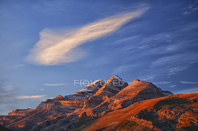 Blick auf das Monte Perdido-Massiv bei Tageslicht, Nationalpark Ordesa, Spanien — Stockfoto