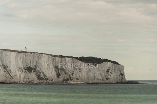Gran Bretagna, Inghilterra, Dover, Chalk Coast, White Cliffs e faro — Foto stock