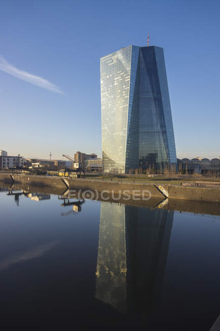Germany, Frankfurt, view to European Central Bank reflecting in water — Stock Photo