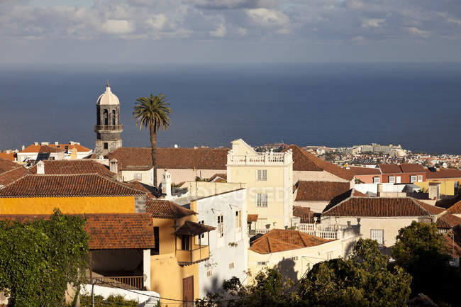 Spanien, Kanarische Inseln, Teneriffa, La Orotava, Blick über die Altstadt am Tag — Stockfoto