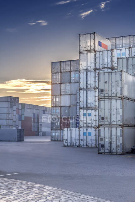 Stacked shipping containers at harbour — Stock Photo
