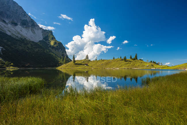 Alemanha, Baviera, Allgaeu, Allgaeu Alps, Unterer Gaisalpsee — Fotografia de Stock