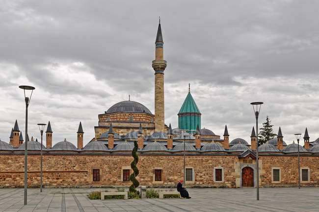 Türkei, Anatolien, Zentralanatolien, Konya, Mevlana Museum, Mevlana Muezesi mit Rumi Mausoleum — Stockfoto