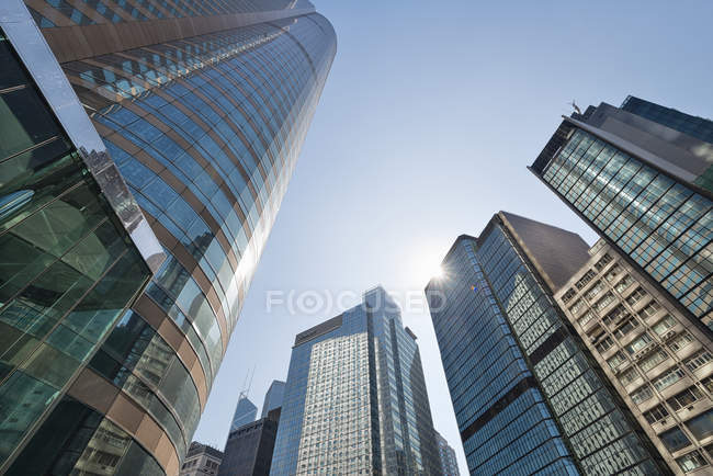 Chine, Hong Kong, gratte-ciel en contre-jour au centre-ville, Central — Photo de stock