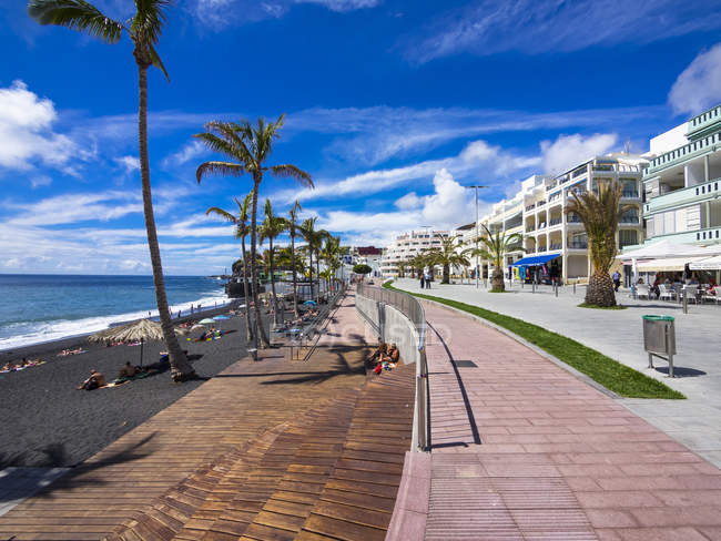 Spanien, Balearen, Puerto Naos, Strandpromenade — Stockfoto