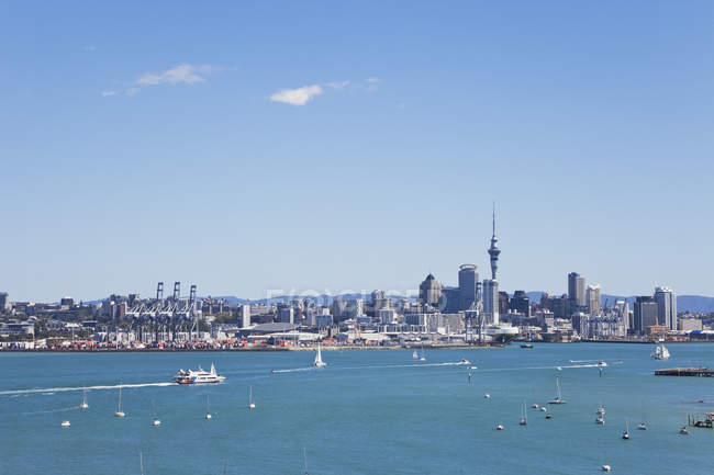Nova Zelândia, Vista do horizonte de Auckland durante o dia — Fotografia de Stock