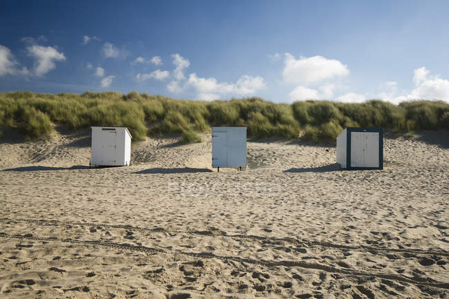 Нідерланди, Голландії, Zeeland повіт Domburg, три пляжі хатини — стокове фото
