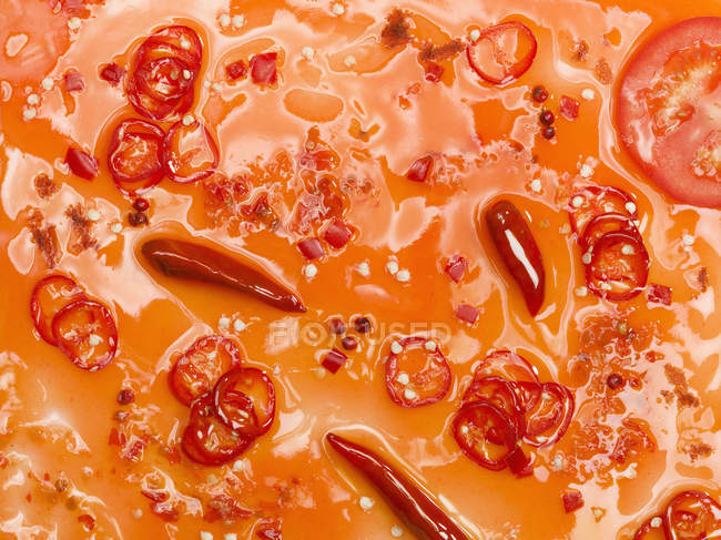 Superficie de salsa roja, primer plano - foto de stock