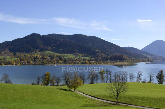 Германия, Бавария, Верхняя Бавария, озеро Тегернзее — стоковое фото