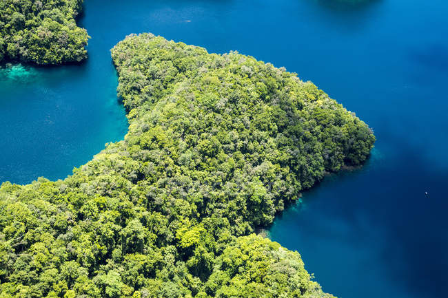 Aerial view of tropical island at daylight, Palau, Micronesia — Stock Photo